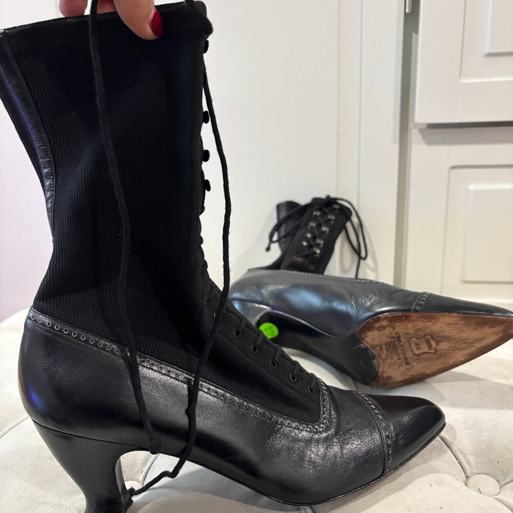 Vintage Italian Black Leather Tie Up Heel Boots - Stuart Weitzman